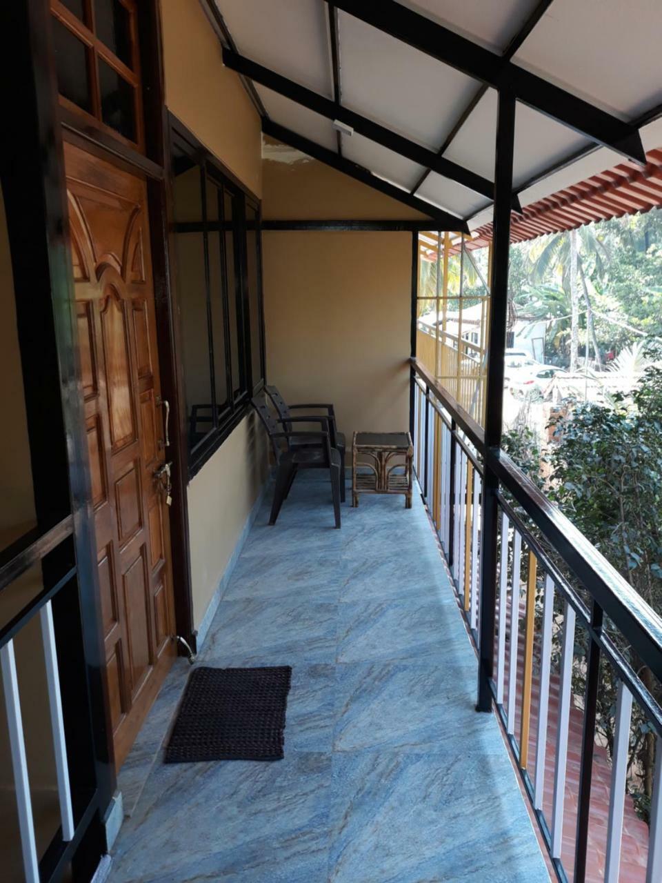 Shawn'S The Morjim Enclave Hotel Exterior photo